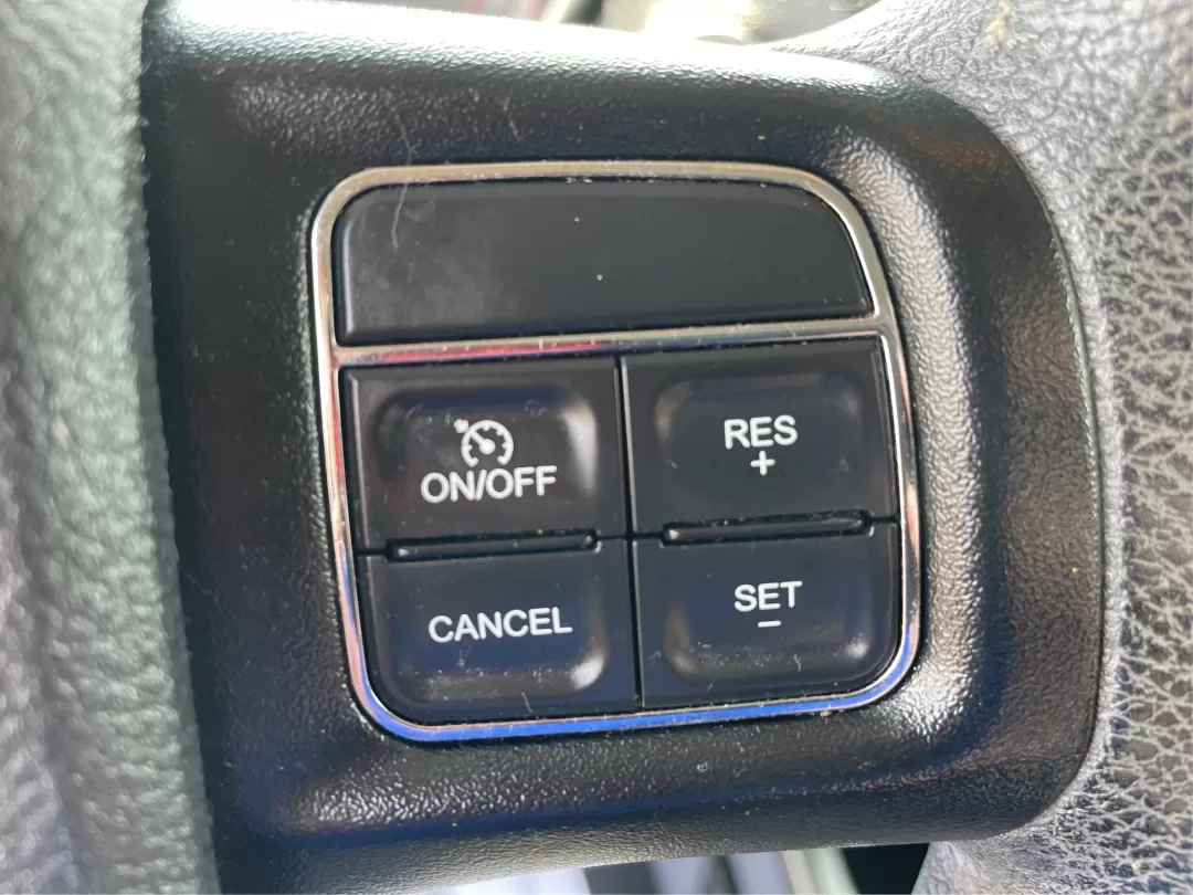 2016 Dodge Journey SXT (3C4PDDBG7GT) with an Pentastar 3.6L V-6 DOHC engine, located at 1230 East Main St, Xenia, OH, 45385, (937) 908-9800, 39.688026, -83.910172 - Photo#16