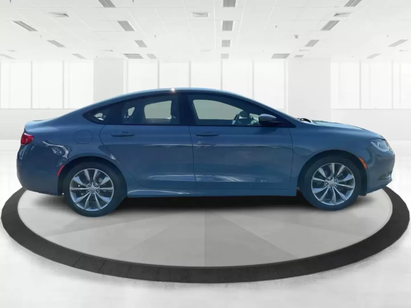 2015 Chrysler 200 S (1C3CCCBB8FN) with an Other engine, located at 1184 Kauffman Ave, Fairborn, OH, 45324, (937) 908-9800, 39.807072, -84.030914 - **Experience Luxury on a Budget with the 2015 Chrysler 200 S at Advantage Car and Credit**<br /> <br /> Looking for a stylish sedan that can handle your daily commute as effortlessly as your weekend adventures? The 2015 Chrysler 200 S is the perfect blend of comfort, technology, and modern aesthetic - Photo#1