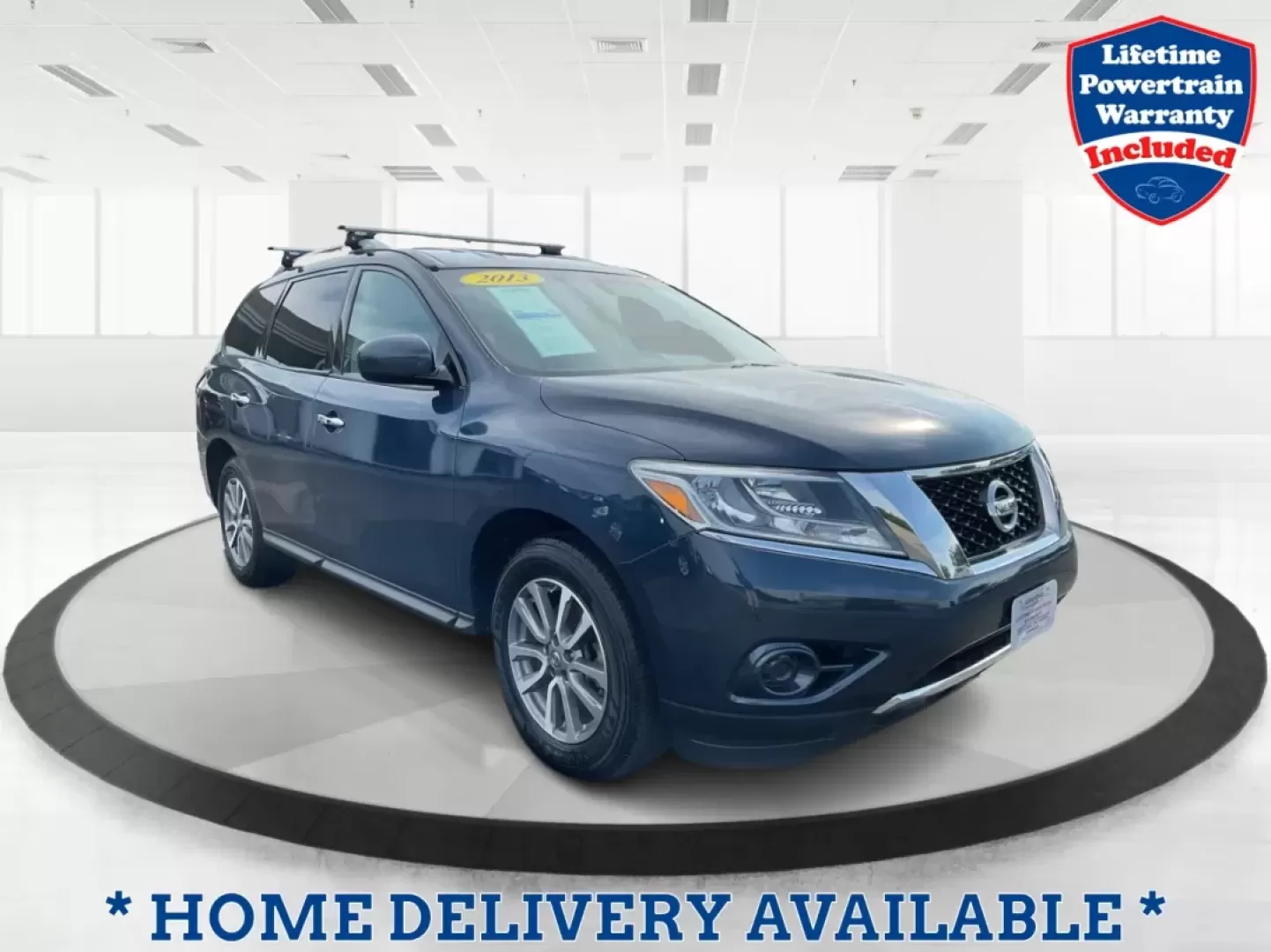 2013 Nissan Pathfinder SV (5N1AR2MM5DC) with an 3.5L V-6 DOHC engine, located at 1230 East Main St, Xenia, OH, 45385, (937) 908-9800, 39.688026, -83.910172 - **Adventure Awaits in the 2013 Nissan Pathfinder SV Your Perfect Family SUV!**<br /> <br /> Are you ready to elevate your family adventures to the next level? Whether it's a weekend getaway or the daily school run, the 2013 Nissan Pathfinder SV, available at Advantage Car and Credit in Fairborn, OH - Photo#0