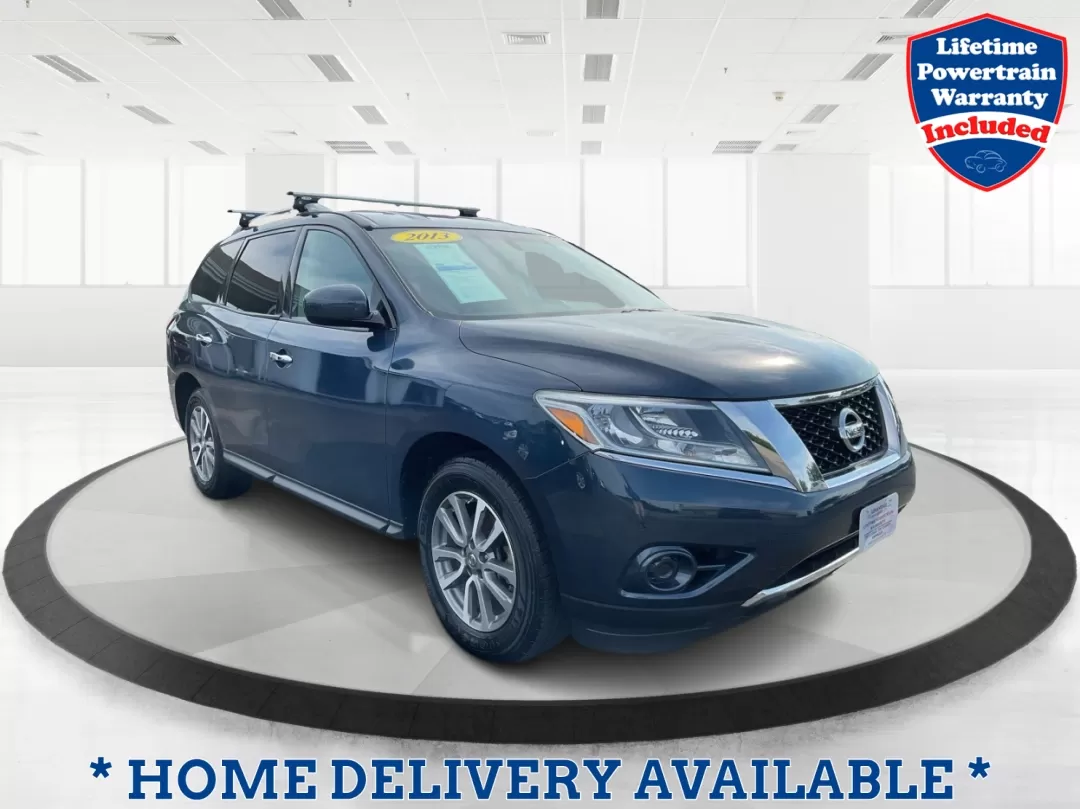 photo of 2013 Nissan Pathfinder SV