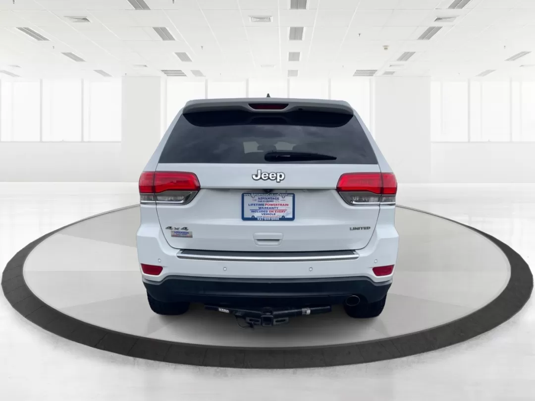 2016 Jeep Grand Cherokee Limited (1C4RJFBG9GC) with an Other engine, located at 1230 East Main St, Xenia, OH, 45385, (937) 908-9800, 39.688026, -83.910172 - ### Discover Adventure with the 2016 Jeep Grand Cherokee Limited at Advantage Car and Credit in Fairborn, OH!<br /> <br /> Are you ready to elevate your weekend adventures or tackle your daily commute with style and confidence? The 2016 Jeep Grand Cherokee Limited is the perfect SUV for those who cr - Photo#3