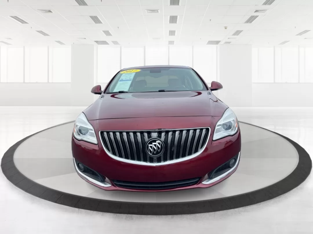 2017 Buick Regal Turbo (2G4GM5EX5H9) with an 2L I-4 gasoline direct injection engine, located at 1230 East Main St, Xenia, OH, 45385, (937) 908-9800, 39.688026, -83.910172 - Photo#7
