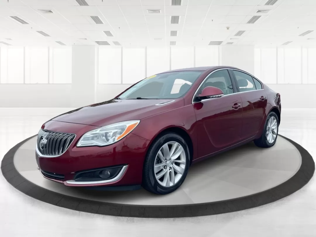 2017 Buick Regal Turbo (2G4GM5EX5H9) with an 2L I-4 gasoline direct injection engine, located at 1230 East Main St, Xenia, OH, 45385, (937) 908-9800, 39.688026, -83.910172 - Photo#8