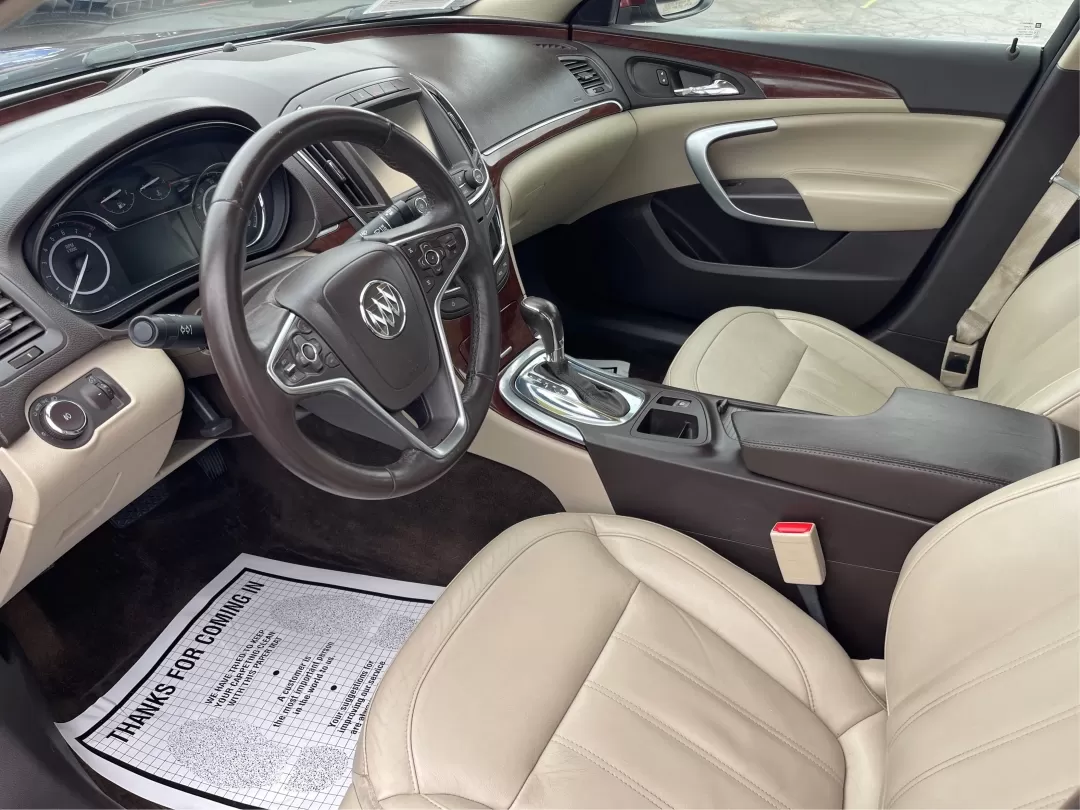 2017 Buick Regal Turbo (2G4GM5EX5H9) with an 2L I-4 gasoline direct injection engine, located at 1230 East Main St, Xenia, OH, 45385, (937) 908-9800, 39.688026, -83.910172 - Photo#9
