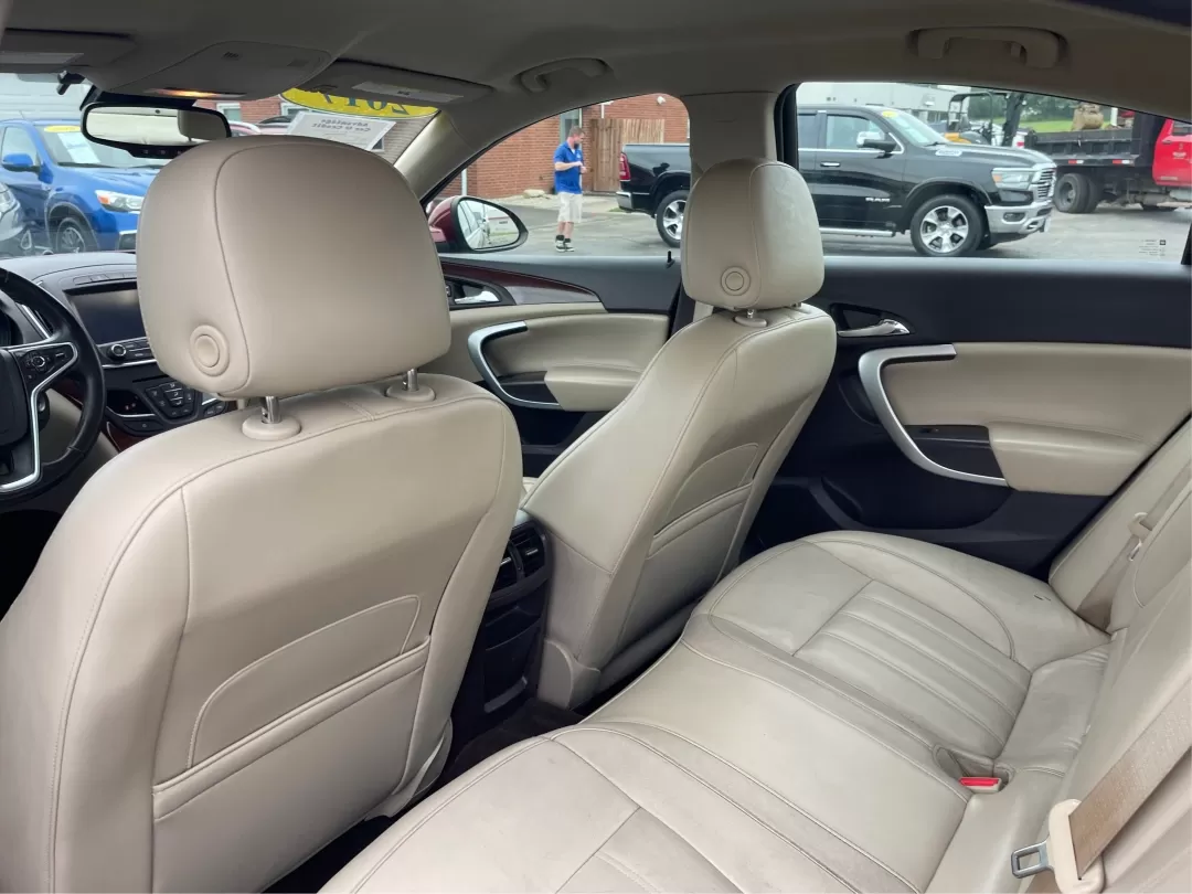 2017 Buick Regal Turbo (2G4GM5EX5H9) with an 2L I-4 gasoline direct injection engine, located at 1230 East Main St, Xenia, OH, 45385, (937) 908-9800, 39.688026, -83.910172 - Photo#10