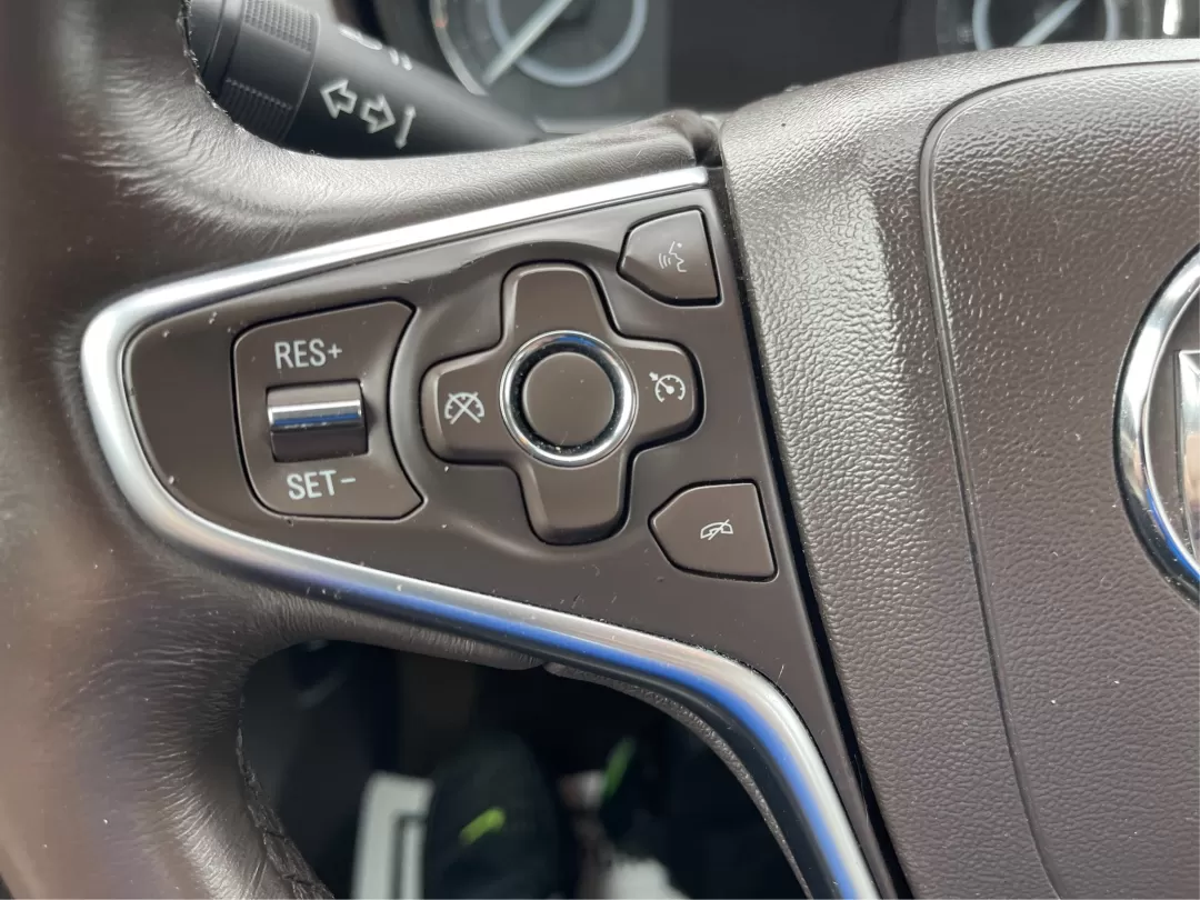 2017 Buick Regal Turbo (2G4GM5EX5H9) with an 2L I-4 gasoline direct injection engine, located at 1230 East Main St, Xenia, OH, 45385, (937) 908-9800, 39.688026, -83.910172 - Photo#16