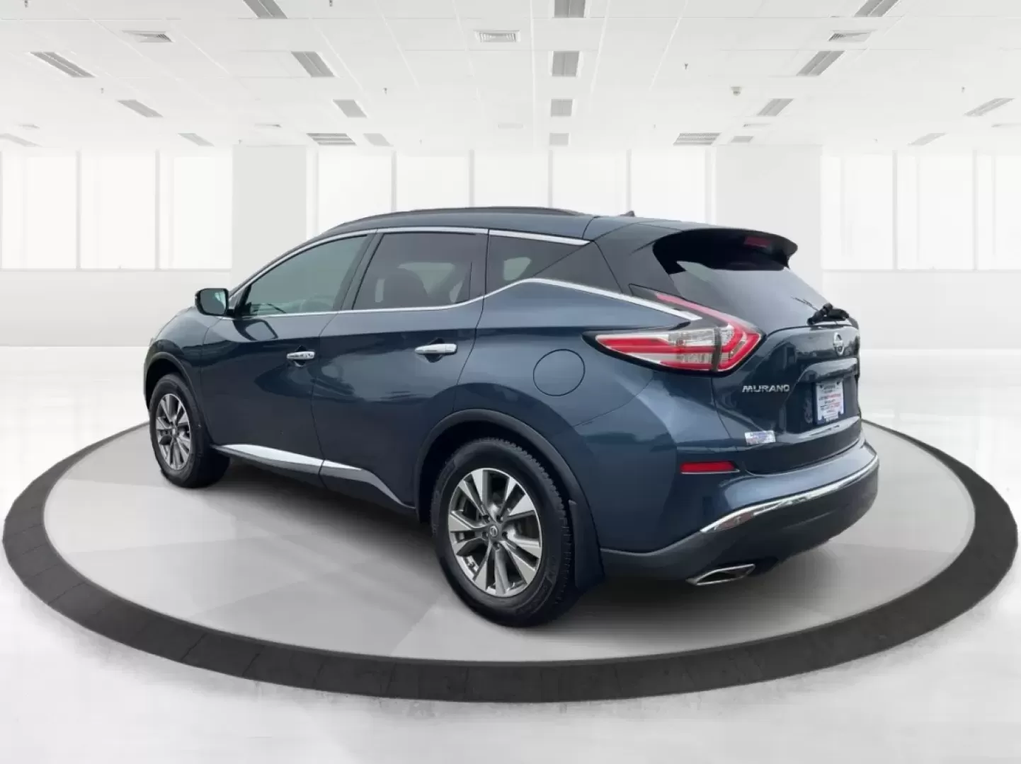 2015 Nissan Murano SV (5N1AZ2MH9FN) with an 3.5L V-6 DOHC engine, located at 1230 East Main St, Xenia, OH, 45385, (937) 908-9800, 39.688026, -83.910172 - Are you ready to elevate your family adventures or daily commutes? The 2015 Nissan Murano SV is the perfect vehicle to transform your driving experience! With its spacious interior and modern features, this SUV is designed for those who crave comfort and versatility, making it ideal for both busy fa - Photo#4