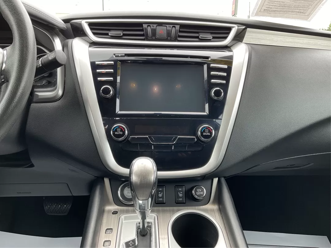 2015 Nissan Murano SV (5N1AZ2MH9FN) with an 3.5L V-6 DOHC engine, located at 1230 East Main St, Xenia, OH, 45385, (937) 908-9800, 39.688026, -83.910172 - Photo#12