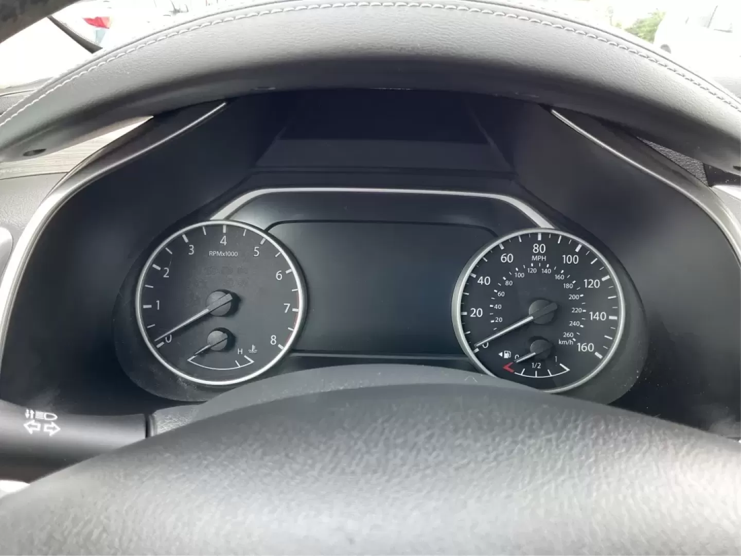 2015 Nissan Murano SV (5N1AZ2MH9FN) with an 3.5L V-6 DOHC engine, located at 1230 East Main St, Xenia, OH, 45385, (937) 908-9800, 39.688026, -83.910172 - Are you ready to elevate your family adventures or daily commutes? The 2015 Nissan Murano SV is the perfect vehicle to transform your driving experience! With its spacious interior and modern features, this SUV is designed for those who crave comfort and versatility, making it ideal for both busy fa - Photo#14