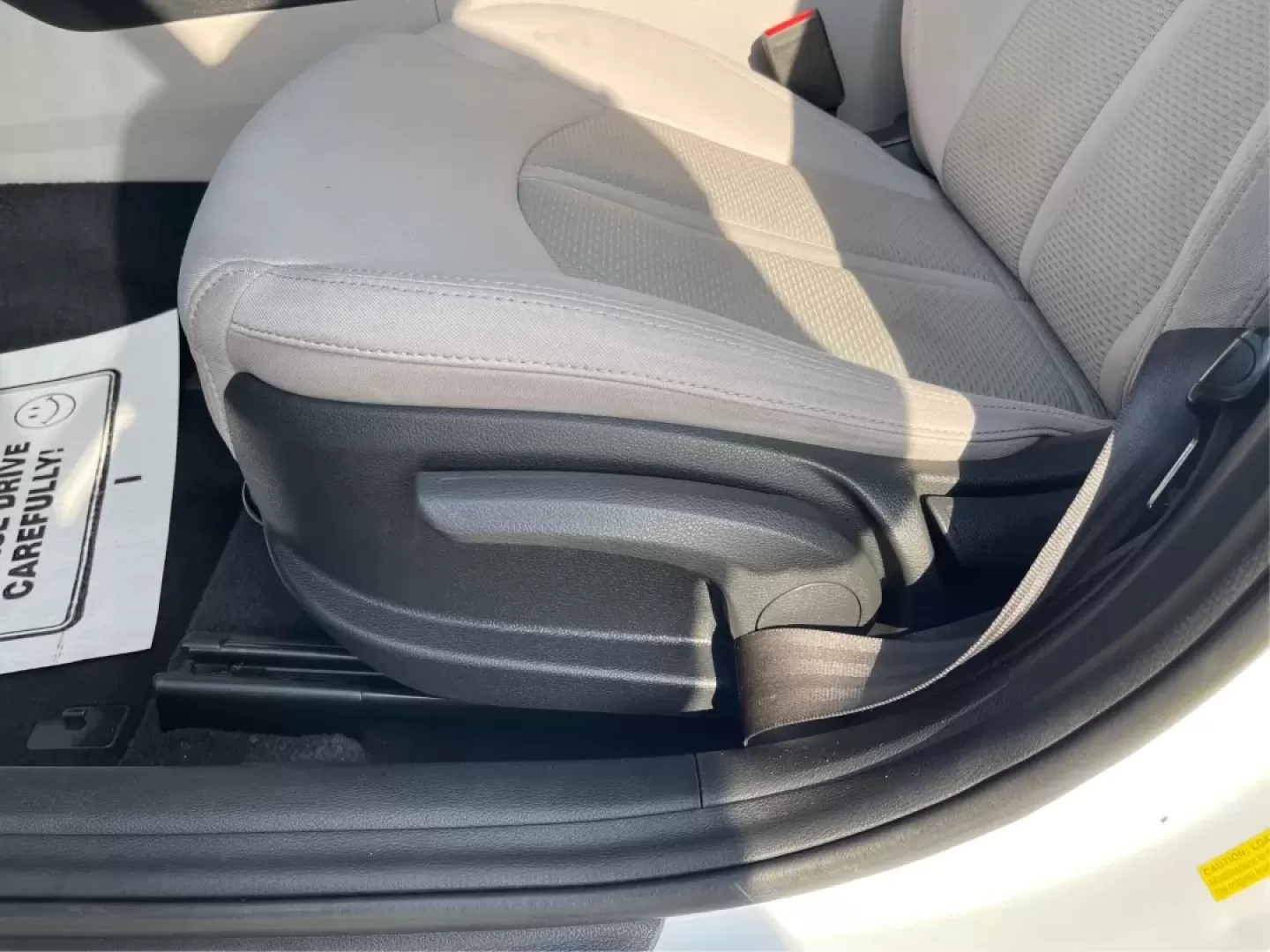 2017 Hyundai Sonata Base (5NPE24AF6HH) with an Other engine, located at 1230 East Main St, Xenia, OH, 45385, (937) 908-9800, 39.688026, -83.910172 - **Experience Comfort and Reliability with the 2017 Hyundai Sonata at Advantage Car and Credit!**<br /> <br /> Are you looking for a dependable sedan that seamlessly fits into your active lifestyle? Whether you're commuting to work, running errands around Fairborn, or making weekend getaways with fri - Photo#18