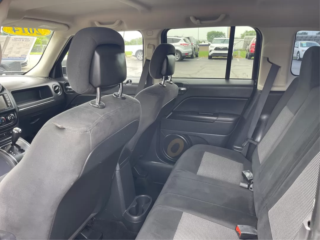 2014 Jeep Patriot Latitude 4WD (1C4NJRFB5ED) with an 2.4L L4 DOHC 16V engine, located at 1230 East Main St, Xenia, OH, 45385, (937) 908-9800, 39.688026, -83.910172 - Photo#3