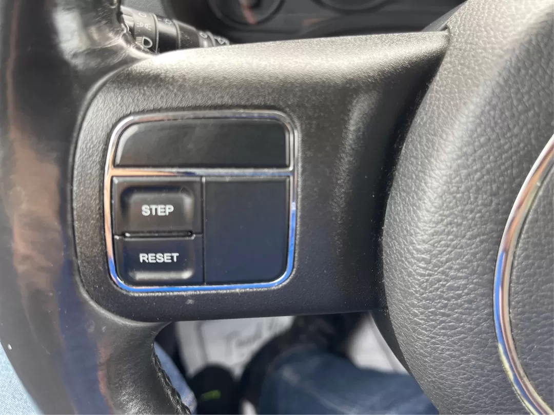 2014 Jeep Patriot Latitude 4WD (1C4NJRFB5ED) with an 2.4L L4 DOHC 16V engine, located at 1230 East Main St, Xenia, OH, 45385, (937) 908-9800, 39.688026, -83.910172 - Photo#9