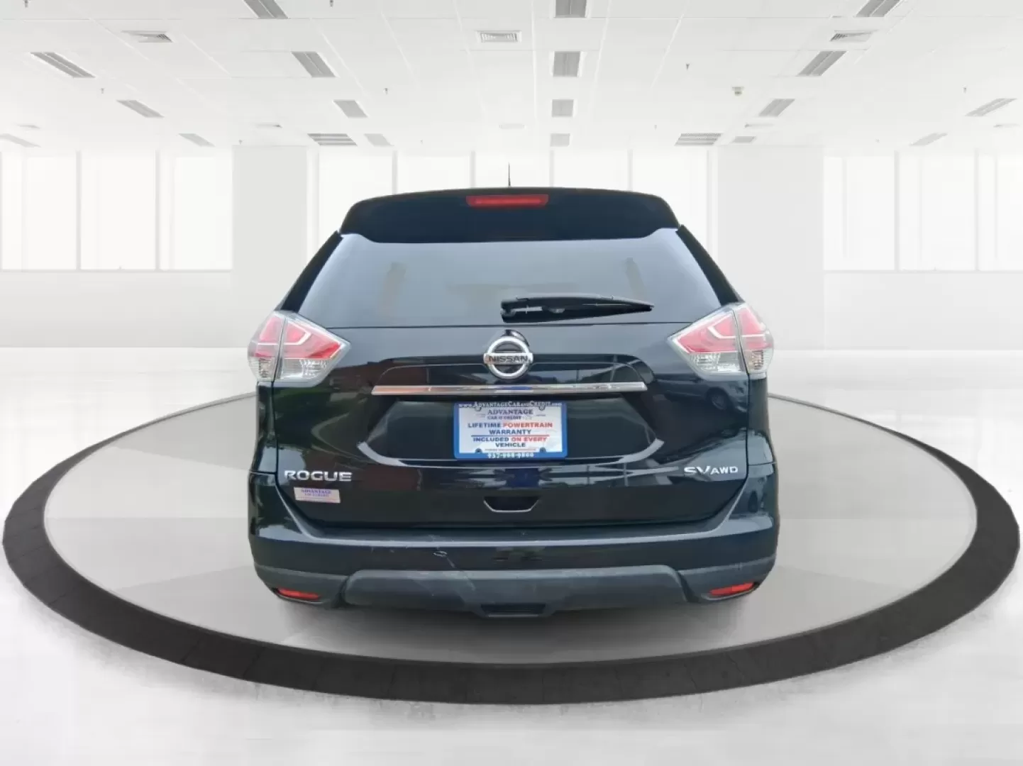 2015 Nissan Rogue SV (5N1AT2MV7FC) with an 2.5L I-4 DOHC engine, located at 1230 East Main St, Xenia, OH, 45385, (937) 908-9800, 39.688026, -83.910172 - **Conquer Every Adventure with the 2015 Nissan Rogue SV at Advantage Car and Credit - Xenia!**<br /> <br /> Are you ready to elevate your lifestyle with an SUV that's perfectly suited for family outings, weekend getaways, and daily commutes? The 2015 Nissan Rogue SV is the vehicle you've been search - Photo#3