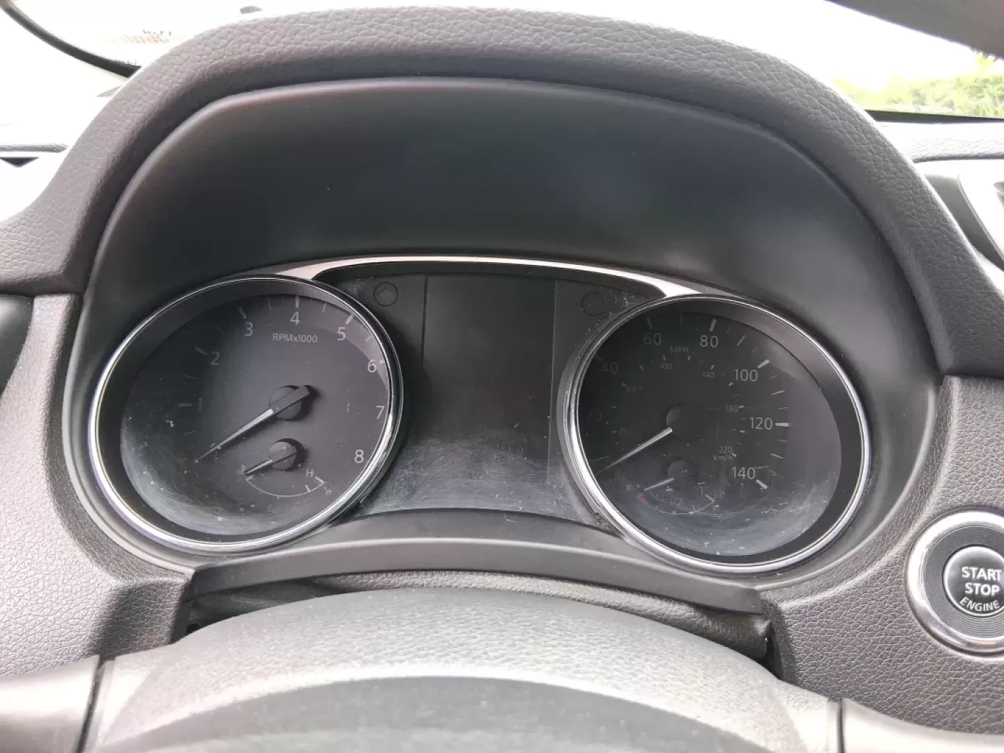 2015 Nissan Rogue SV (5N1AT2MV7FC) with an 2.5L I-4 DOHC engine, located at 1230 East Main St, Xenia, OH, 45385, (937) 908-9800, 39.688026, -83.910172 - **Conquer Every Adventure with the 2015 Nissan Rogue SV at Advantage Car and Credit - Xenia!**<br /> <br /> Are you ready to elevate your lifestyle with an SUV that's perfectly suited for family outings, weekend getaways, and daily commutes? The 2015 Nissan Rogue SV is the vehicle you've been search - Photo#15