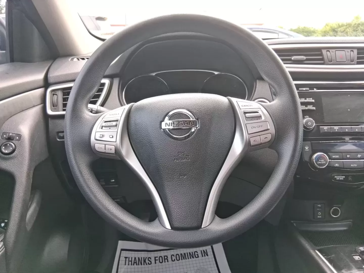 2015 Nissan Rogue SV (5N1AT2MV7FC) with an 2.5L I-4 DOHC engine, located at 1230 East Main St, Xenia, OH, 45385, (937) 908-9800, 39.688026, -83.910172 - **Conquer Every Adventure with the 2015 Nissan Rogue SV at Advantage Car and Credit - Xenia!**<br /> <br /> Are you ready to elevate your lifestyle with an SUV that's perfectly suited for family outings, weekend getaways, and daily commutes? The 2015 Nissan Rogue SV is the vehicle you've been search - Photo#16