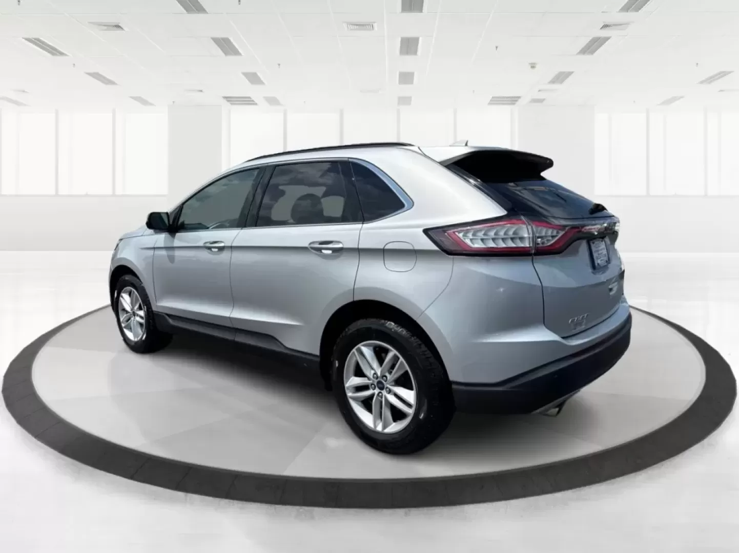 2016 Ford Edge SEL (2FMPK4J93GB) with an Other engine, located at 1230 East Main St, Xenia, OH, 45385, (937) 908-9800, 39.688026, -83.910172 - ### Discover Your Next Adventure with the 2016 Ford Edge SEL at Advantage Car and Credit!<br /> <br /> If you're on the lookout for the perfect SUV that seamlessly blends style, comfort, and functionality, the 2016 Ford Edge SEL is your ticket to a life of adventure. Whether you're a growing family - Photo#4