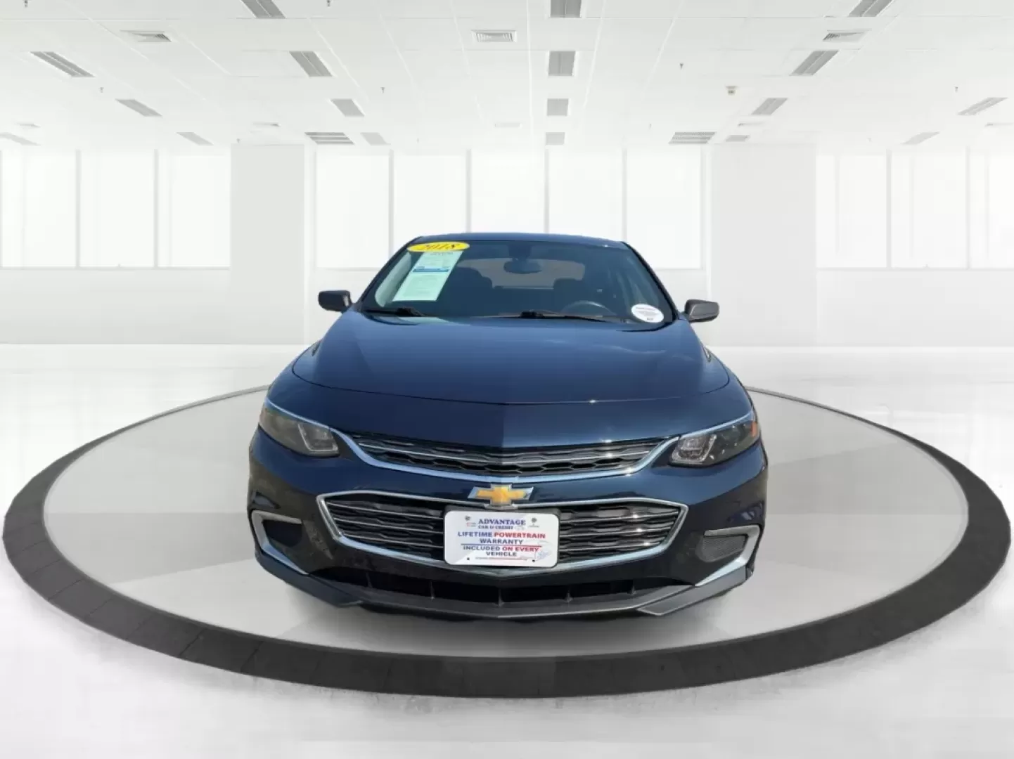2018 Chevrolet Malibu 1LS (1G1ZB5ST0JF) with an ECOTEC 1.5L I-4 gasoline direct injection engine, located at 1184 Kauffman Ave, Fairborn, OH, 45324, (937) 908-9800, 39.807072, -84.030914 - **Experience Unmatched Comfort and Style with the 2018 Chevrolet Malibu at Advantage Car and Credit in Fairborn, OH!**<br /> <br /> Are you in the market for a dependable sedan that effortlessly balances style, comfort, and cutting-edge technology? Look no further than the stunning 2018 Chevrolet Ma - Photo#7