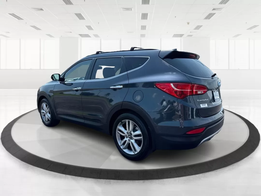 2013 Hyundai Santa Fe Sport 2.0T (5XYZU3LA1DG) with an Theta II 2L I-4 gasoline direct injection engine, located at 1230 East Main St, Xenia, OH, 45385, (937) 908-9800, 39.688026, -83.910172 - Photo#4