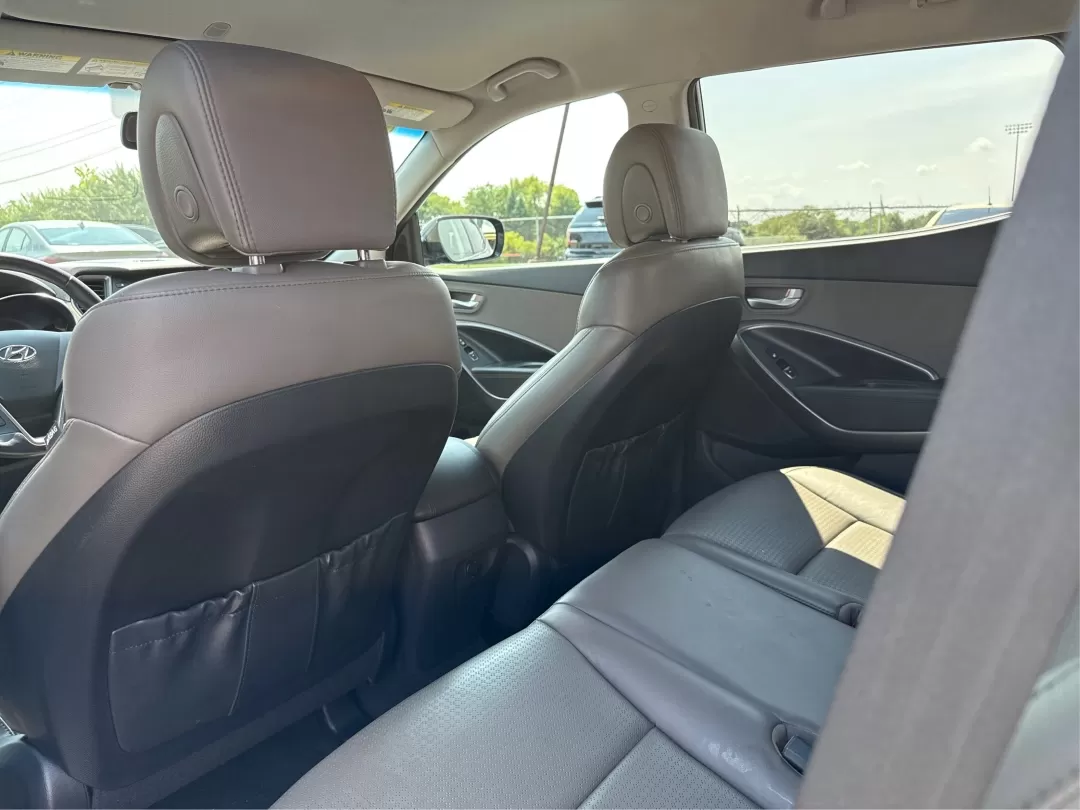 2013 Hyundai Santa Fe Sport 2.0T (5XYZU3LA1DG) with an Theta II 2L I-4 gasoline direct injection engine, located at 1230 East Main St, Xenia, OH, 45385, (937) 908-9800, 39.688026, -83.910172 - Photo#10