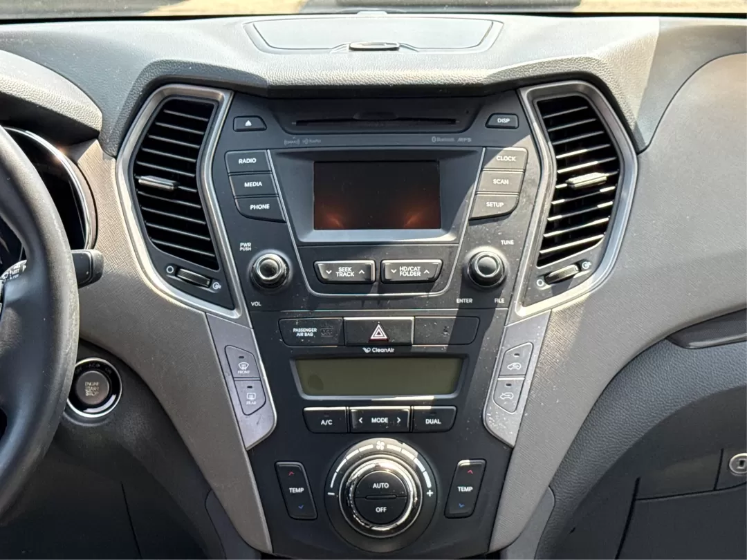 2013 Hyundai Santa Fe Sport 2.0T (5XYZU3LA1DG) with an Theta II 2L I-4 gasoline direct injection engine, located at 1230 East Main St, Xenia, OH, 45385, (937) 908-9800, 39.688026, -83.910172 - Photo#13