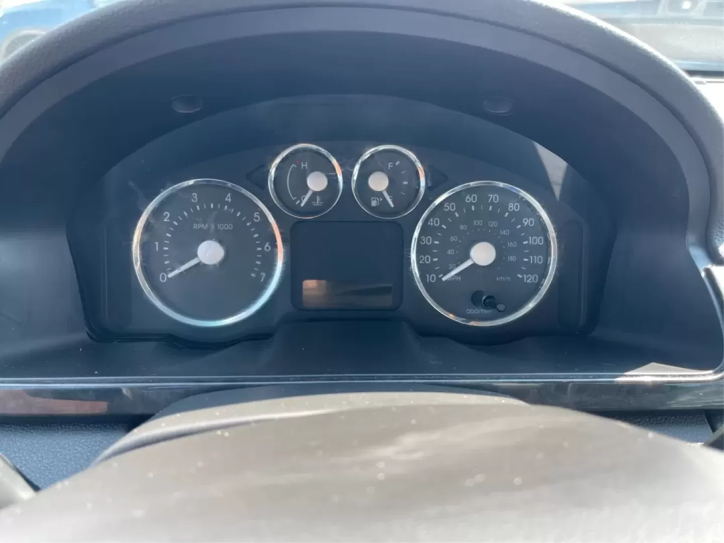 2007 Mercury Montego Premier (1MEHM42167G) with an Duratec 3L V-6 DOHC engine, located at 1230 East Main St, Xenia, OH, 45385, (937) 908-9800, 39.688026, -83.910172 - Photo#14