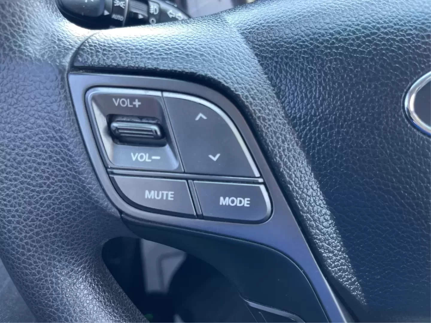 2017 Hyundai Santa Fe 2.4L (5XYZU3LB3HG) with an Theta II 2.4L I-4 gasoline direct injection engine, located at 1230 East Main St, Xenia, OH, 45385, (937) 908-9800, 39.688026, -83.910172 - Are you ready to elevate your family adventures with a premium SUV that seamlessly blends style, comfort, and reliability? Look no further than this stunning 2017 Hyundai Santa Fe, available now at Advantage Car and Credit in Fairborn, OH. Whether you're commuting to work, heading out on a family ro - Photo#15