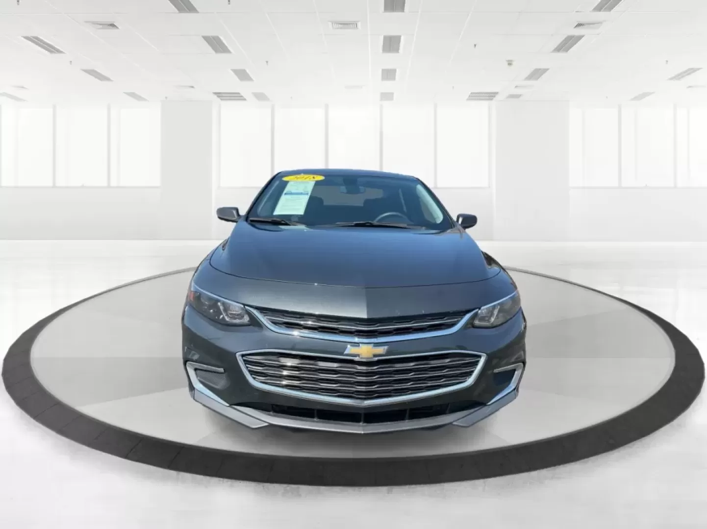 2018 Chevrolet Malibu 1LS (1G1ZB5ST3JF) with an ECOTEC 1.5L I-4 gasoline direct injection engine, located at 1230 East Main St, Xenia, OH, 45385, (937) 908-9800, 39.688026, -83.910172 - Are you ready to elevate your daily commute or family outings with a reliable and stylish sedan? Look no further than the 2018 Chevrolet Malibu 1LS, available right here at Advantage Car and Credit in Fairborn, OH. This modern sedan is perfect for growing families and ideal for budget-conscious buye - Photo#7