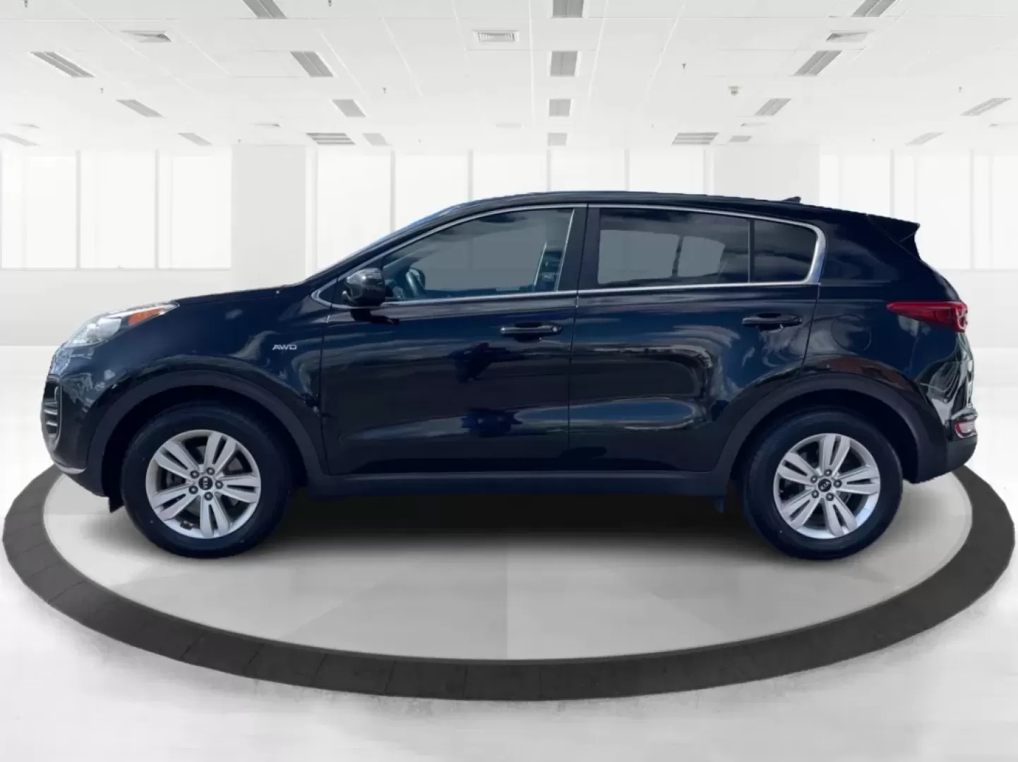 2019 Kia Sportage LX (KNDPMCACXK7) with an Theta II 2.4L I-4 gasoline direct injection engine, located at 8750 N County Rd 25A, Piqua, OH, 45356, (937) 908-9800, 40.164391, -84.232513 - **Adventure Awaits with the 2019 Kia Sportage at Advantage Car and Credit!**<br /> <br /> Are you ready to elevate your driving experience? Whether you're navigating the hustle and bustle of city life or embarking on a weekend getaway, the 2019 Kia Sportage is your perfect companion. This stylish cr - Photo#5