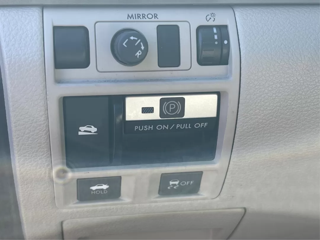 2013 Subaru Legacy 2.5i Premium (4S3BMCC68D3) with an 2.5L H-4 DOHC engine, located at 8750 N County Rd 25A, Piqua, OH, 45356, (937) 908-9800, 40.164391, -84.232513 - Photo#17