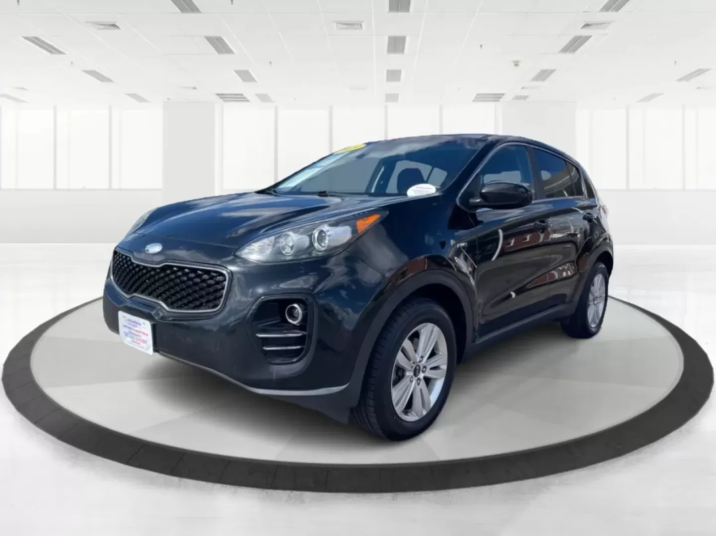 2019 Kia Sportage LX (KNDPMCACXK7) with an Theta II 2.4L I-4 gasoline direct injection engine, located at 8750 N County Rd 25A, Piqua, OH, 45356, (937) 908-9800, 40.164391, -84.232513 - **Adventure Awaits with the 2019 Kia Sportage at Advantage Car and Credit!**<br /> <br /> Are you ready to elevate your driving experience? Whether you're navigating the hustle and bustle of city life or embarking on a weekend getaway, the 2019 Kia Sportage is your perfect companion. This stylish cr - Photo#8