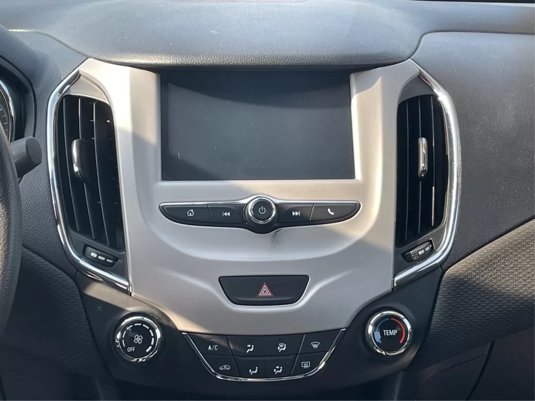 2017 Jeep Patriot Sport FWD (1C4NJPBAXHD) with an 2.4L I-4 DOHC engine, located at 8750 N County Rd 25A, Piqua, OH, 45356, (937) 908-9800, 40.164391, -84.232513 - Photo#13