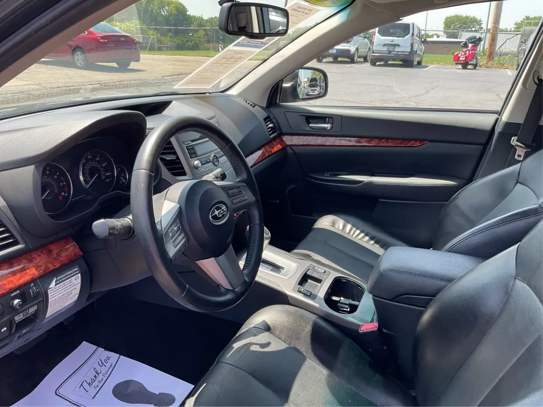 2015 Chrysler 200 S (1C3CCCBB8FN) with an Other engine, located at 4508 South Dixie Dr, Moraine, OH, 45439, (937) 908-9800, 39.807072, -84.031563 - Photo#9