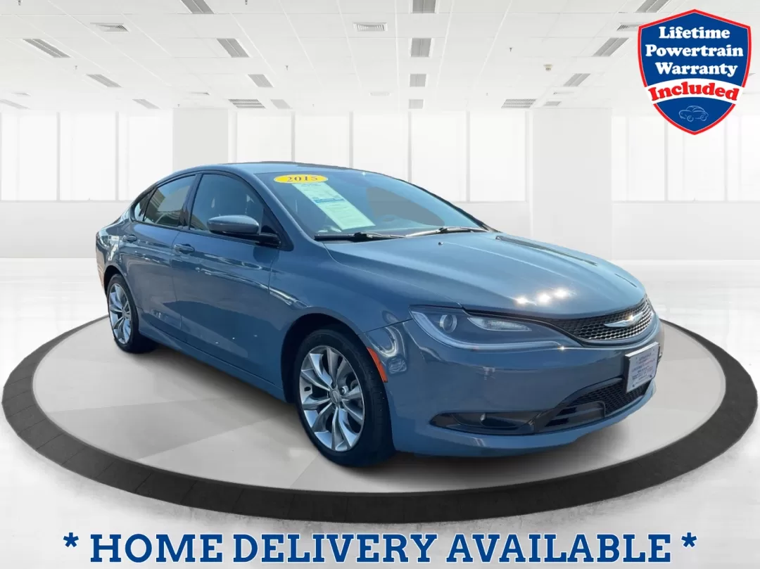 photo of 2015 Chrysler 200 S