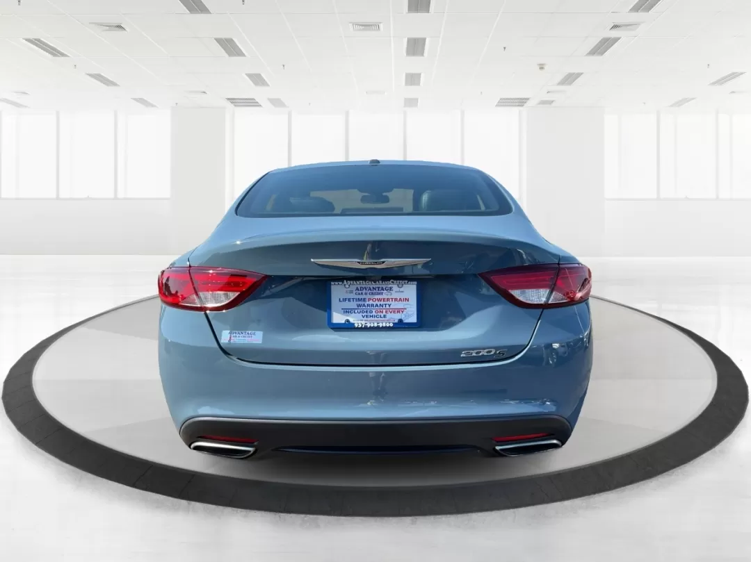 2015 Chrysler 200 S (1C3CCCBB8FN) with an Other engine, located at 1184 Kauffman Ave, Fairborn, OH, 45324, (937) 908-9800, 39.807072, -84.030914 - Photo#3