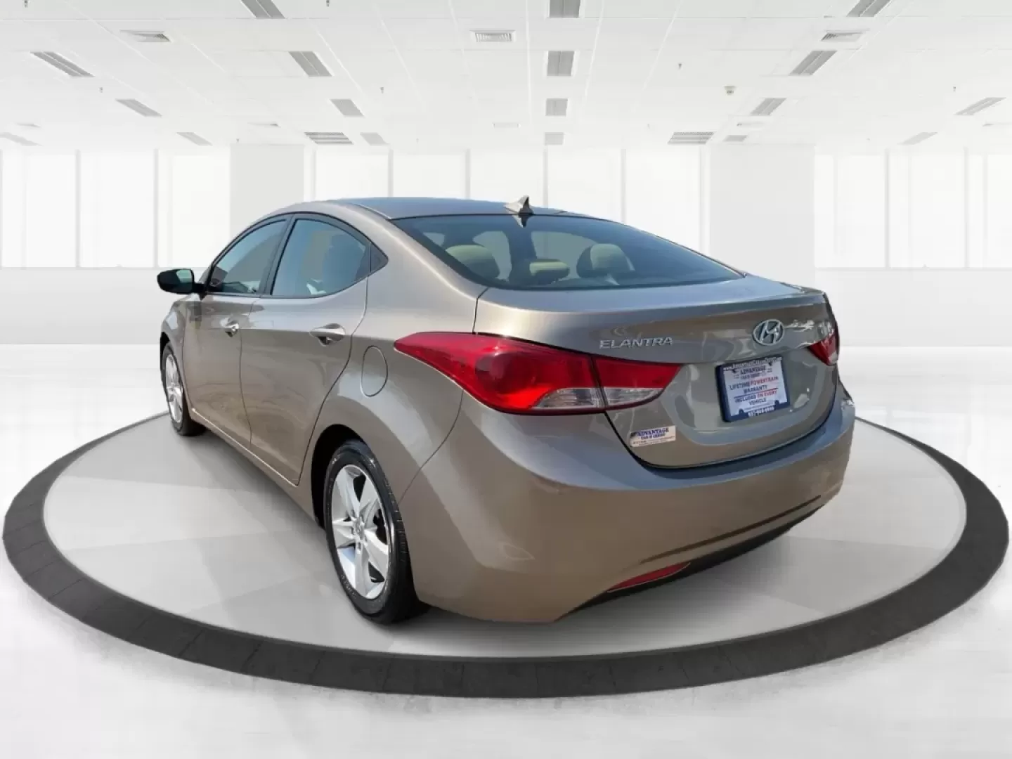 2013 Hyundai Elantra GLS (5NPDH4AE6DH) with an 1.8L I-4 DOHC engine, located at 8750 N County Rd 25A, Piqua, OH, 45356, (937) 908-9800, 40.164391, -84.232513 - **Unlock the Freedom of the Open Road with the 2013 Hyundai Elantra GLS** <br /> <br /> Are you ready to elevate your daily commute or embark on new adventures without breaking the bank? The 2013 Hyundai Elantra GLS, available at Advantage Car and Credit in Fairborn, OH, is the ideal sedan for budg - Photo#4