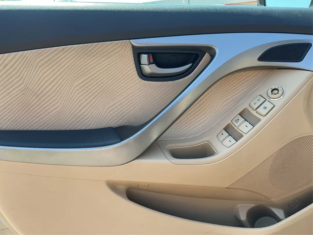 2013 Hyundai Elantra GLS (5NPDH4AE6DH) with an 1.8L I-4 DOHC engine, located at 8750 N County Rd 25A, Piqua, OH, 45356, (937) 908-9800, 40.164391, -84.232513 - Photo#17