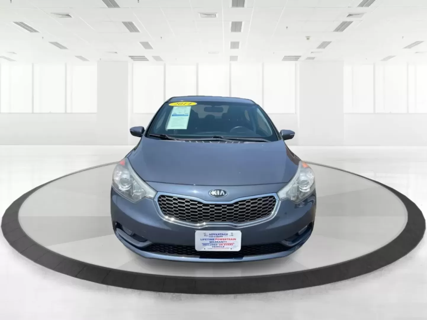 2014 Kia Forte EX (KNAFX4A88E5) with an 2L I-4 gasoline direct injection engine, located at 8750 N County Rd 25A, Piqua, OH, 45356, (937) 908-9800, 40.164391, -84.232513 - **Elevate Your Everyday Commute with the 2014 Kia Forte EX Perfect for the Modern Lifestyle**<br /> <br /> Looking for a reliable vehicle that effortlessly combines style, comfort, and affordability? The 2014 Kia Forte EX is the perfect choice for budget-conscious buyers and growing families alike. - Photo#7