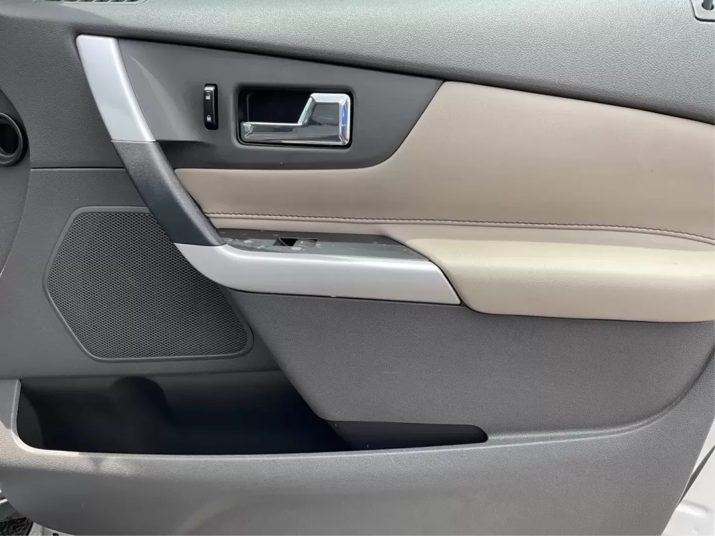 2013 Ford Edge SE (2FMDK3GC3DB) with an Other engine, located at 8750 N County Rd 25A, Piqua, OH, 45356, (937) 908-9800, 40.164391, -84.232513 - **Hit the Open Road in Style! Discover the 2013 Ford Edge SE at Advantage Car and Credit in Fairborn, OH**<br /> <br /> Are you ready to elevate your daily commute or embark on exciting weekend adventures? The 2013 Ford Edge SE is the perfect blend of comfort, spaciousness, and style, making it an i - Photo#19