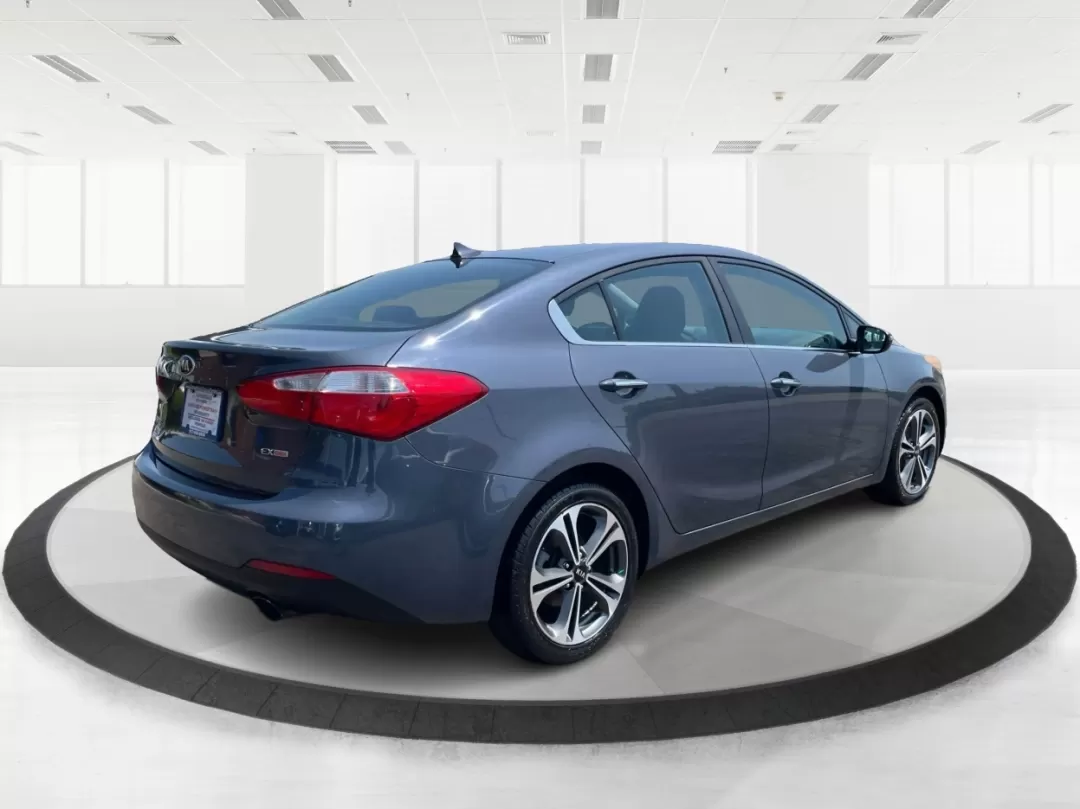 2014 Kia Forte EX (KNAFX4A88E5) with an 2L I-4 gasoline direct injection engine, located at 8750 N County Rd 25A, Piqua, OH, 45356, (937) 908-9800, 40.164391, -84.232513 - Photo#2