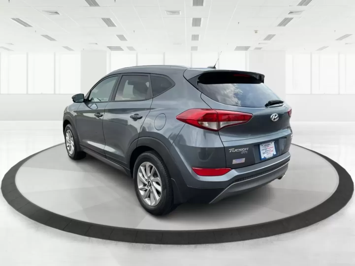 2016 Hyundai Tucson Eco (KM8J3CA24GU) with an 1.6L I-4 gasoline direct injection engine, located at 8750 N County Rd 25A, Piqua, OH, 45356, (937) 908-9800, 40.164391, -84.232513 - **Adventure Awaits: 2016 Hyundai Tucson Eco Your Perfect Companion for Daily Drives and Weekend Getaways!**<br /> <br /> At Advantage Car and Credit, located at 1184 Kauffman Ave, Fairborn, OH 45324, we understand that life is an adventure, and having the right vehicle can make all the difference. - Photo#4