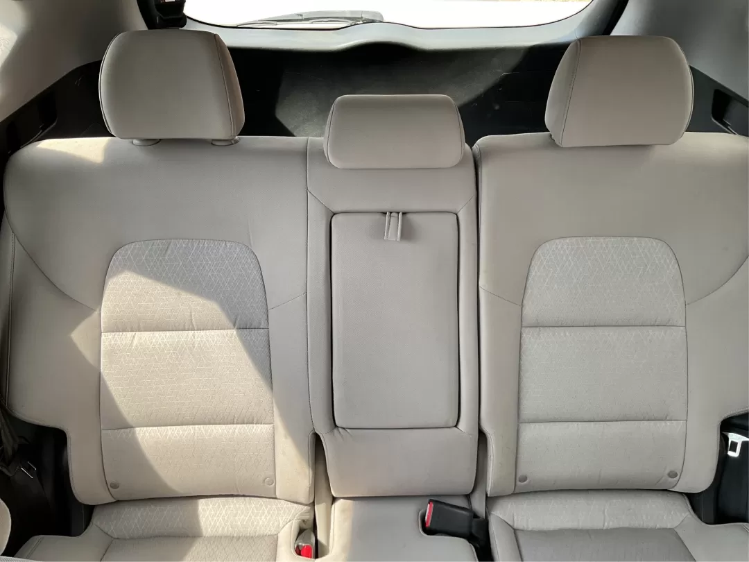 2016 Hyundai Tucson Eco (KM8J3CA24GU) with an 1.6L I-4 gasoline direct injection engine, located at 8750 N County Rd 25A, Piqua, OH, 45356, (937) 908-9800, 40.164391, -84.232513 - Photo#14