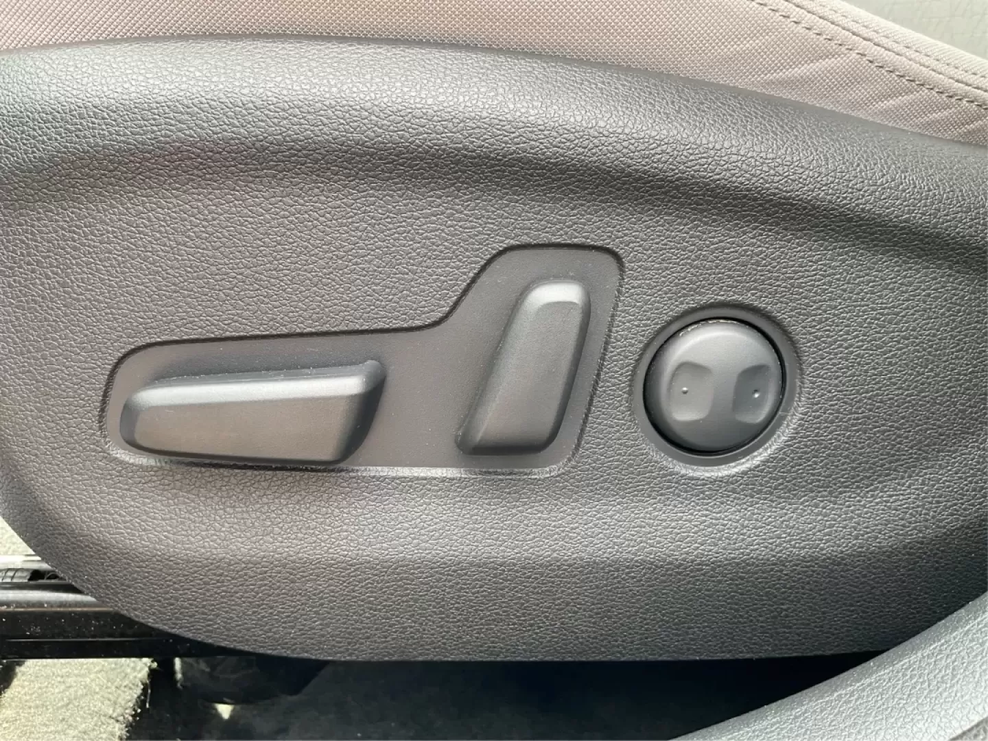 2016 Hyundai Tucson Eco (KM8J3CA24GU) with an 1.6L I-4 gasoline direct injection engine, located at 8750 N County Rd 25A, Piqua, OH, 45356, (937) 908-9800, 40.164391, -84.232513 - **Adventure Awaits: 2016 Hyundai Tucson Eco Your Perfect Companion for Daily Drives and Weekend Getaways!**<br /> <br /> At Advantage Car and Credit, located at 1184 Kauffman Ave, Fairborn, OH 45324, we understand that life is an adventure, and having the right vehicle can make all the difference. - Photo#17