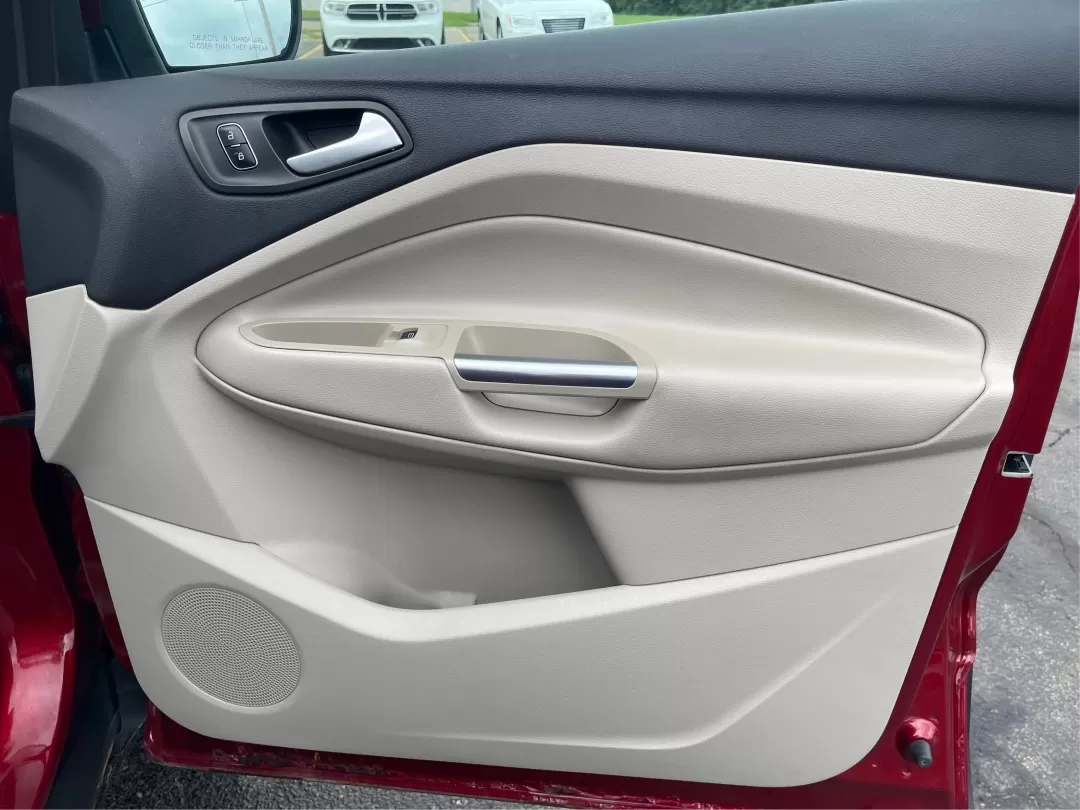 2016 Hyundai Tucson Eco (KM8J3CA24GU) with an 1.6L I-4 gasoline direct injection engine, located at 8750 N County Rd 25A, Piqua, OH, 45356, (937) 908-9800, 40.164391, -84.232513 - Photo#20