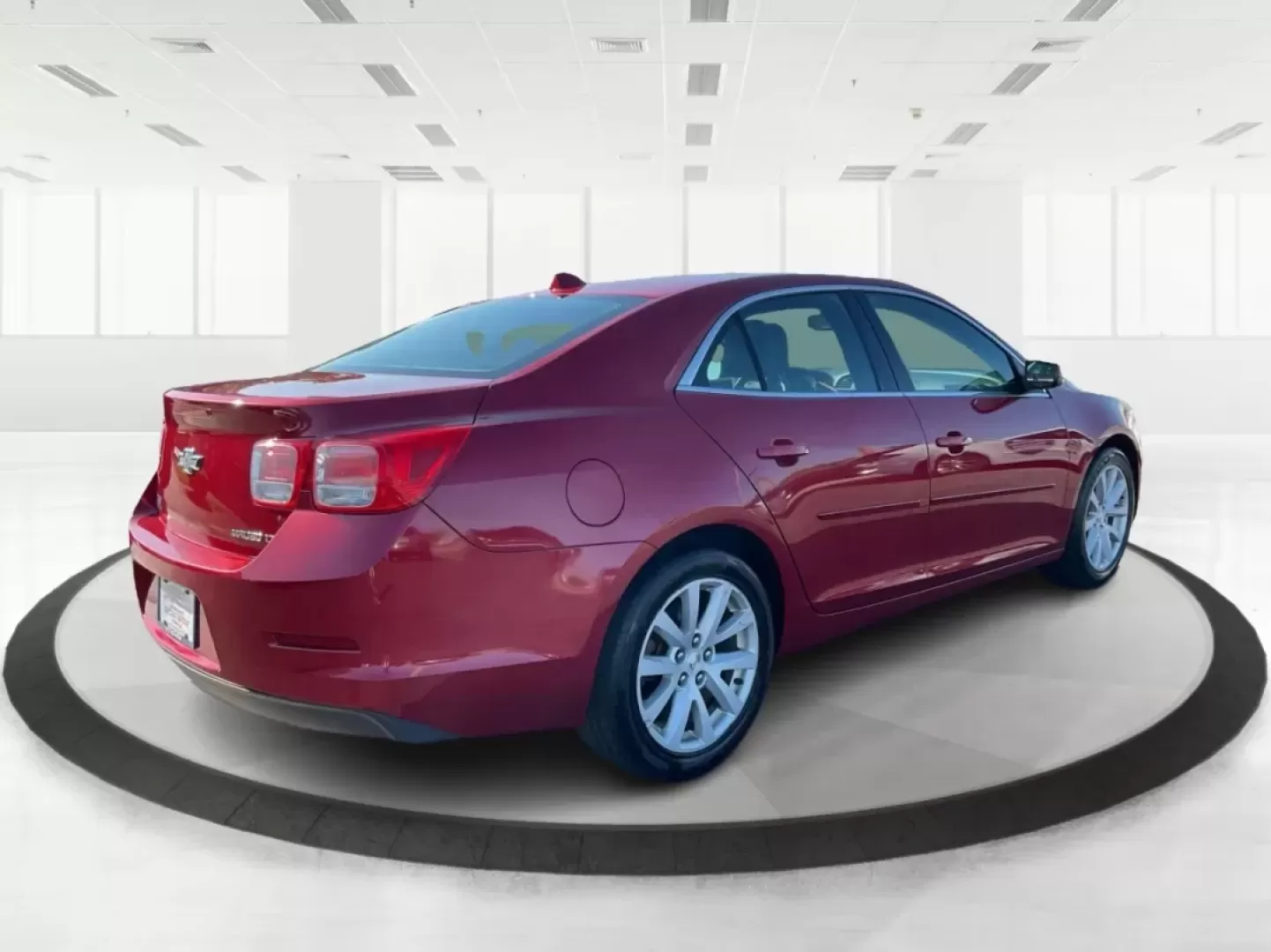 2014 Chevrolet Malibu 2LT (1G11E5SL7EU) with an ECOTEC 2.5L I-4 gasoline direct injection engine, located at 8750 N County Rd 25A, Piqua, OH, 45356, (937) 908-9800, 40.164391, -84.232513 - **Elevate Your Everyday Commute with the 2014 Chevrolet Malibu 2LT at Advantage Car and Credit!**<br /> <br /> Are you ready to transform your daily drives into extraordinary experiences? The 2014 Chevrolet Malibu 2LT is the perfect sedan for those who value comfort, style, and reliability. Whether - Photo#2
