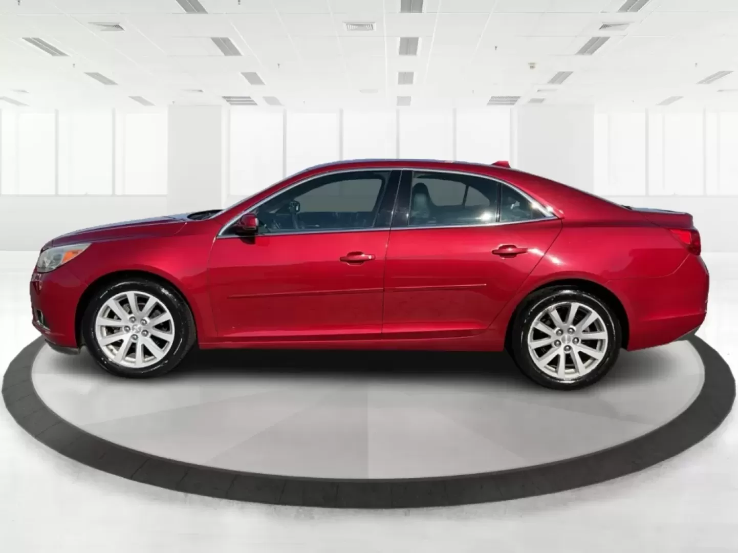 2014 Chevrolet Malibu 2LT (1G11E5SL7EU) with an ECOTEC 2.5L I-4 gasoline direct injection engine, located at 8750 N County Rd 25A, Piqua, OH, 45356, (937) 908-9800, 40.164391, -84.232513 - **Elevate Your Everyday Commute with the 2014 Chevrolet Malibu 2LT at Advantage Car and Credit!**<br /> <br /> Are you ready to transform your daily drives into extraordinary experiences? The 2014 Chevrolet Malibu 2LT is the perfect sedan for those who value comfort, style, and reliability. Whether - Photo#5