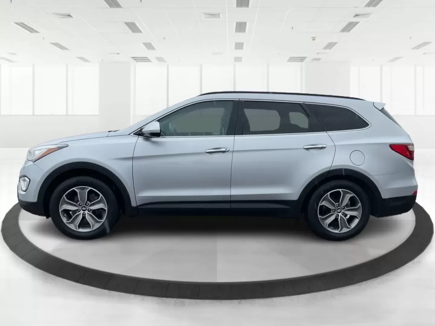 2014 Hyundai Santa Fe GLS (KM8SM4HF5EU) with an Lambda II 3.3L V-6 gasoline direct injection engine, located at 8750 N County Rd 25A, Piqua, OH, 45356, (937) 908-9800, 40.164391, -84.232513 - Photo#5