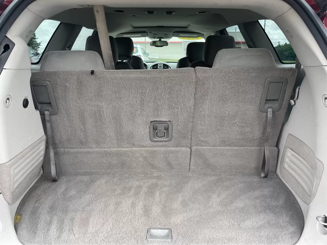 2015 Buick Enclave Convenience FWD (5GAKRAKD6FJ) with an 3.6L V6 DOHC 24V engine, 6-Speed Automatic Overdrive transmission, located at 8750 N County Rd 25A, Piqua, OH, 45356, (937) 908-9800, 40.164391, -84.232513 - Photo#12