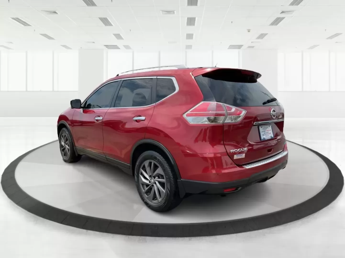 2014 Nissan Rogue SL (5N1AT2MV9EC) with an 2.5L I-4 DOHC engine, located at 1184 Kauffman Ave, Fairborn, OH, 45324, (937) 908-9800, 39.807072, -84.030914 - **Unleash Adventure with This 2014 Nissan Rogue SL Ideal for Your Active Lifestyle!**<br /> <br /> Are you ready to elevate your family adventures or weekend getaways? The 2014 Nissan Rogue SL is the perfect companion for anyone looking to blend functionality with style. With a spacious interior an - Photo#4