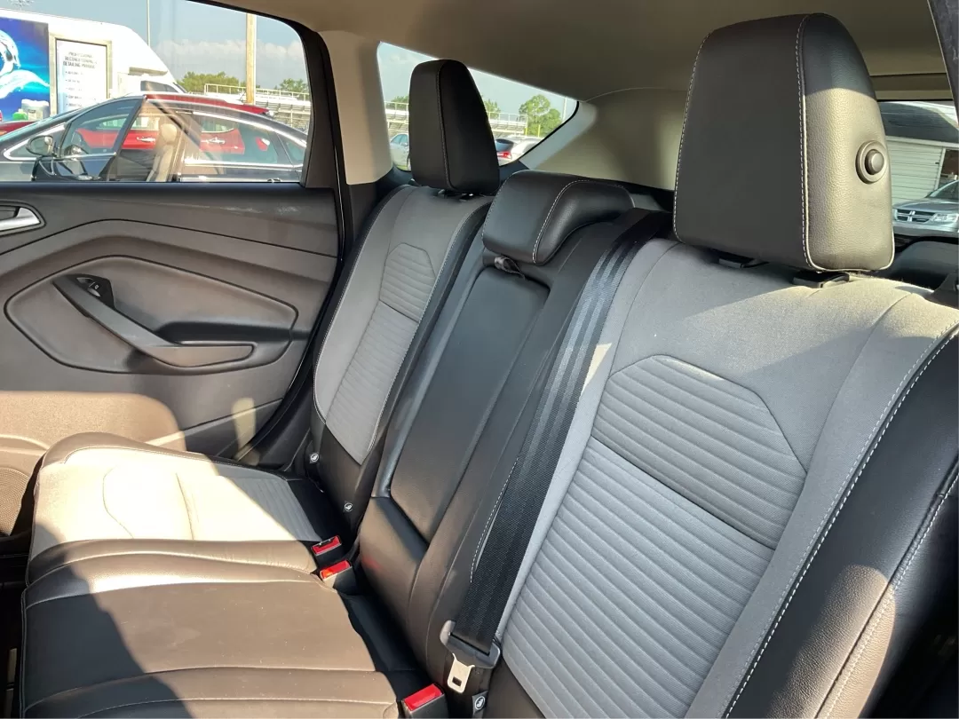 2019 Ford Escape SE (1FMCU9GD1KU) with an Other engine, located at 8750 N County Rd 25A, Piqua, OH, 45356, (937) 908-9800, 40.164391, -84.232513 - Photo#8