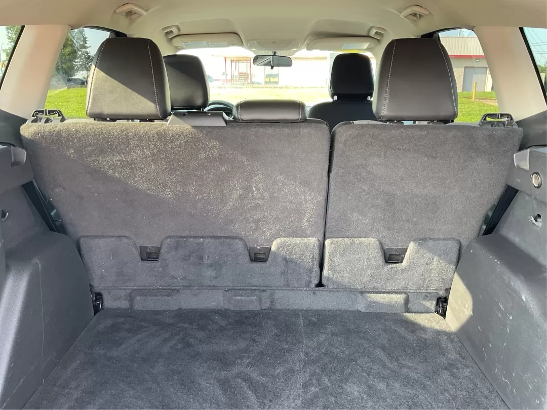 2019 Ford Escape SE (1FMCU9GD1KU) with an Other engine, located at 8750 N County Rd 25A, Piqua, OH, 45356, (937) 908-9800, 40.164391, -84.232513 - Photo#10